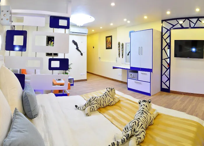 ホテル Royal Penguin Boutique & 4*