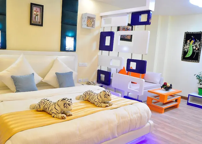 Royal Penguin Boutique & Hotel 4*