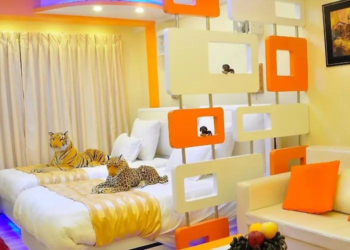 Royal Penguin Boutique & Kathmandu