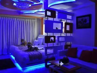 Royal Penguin Boutique & Hotel 4*