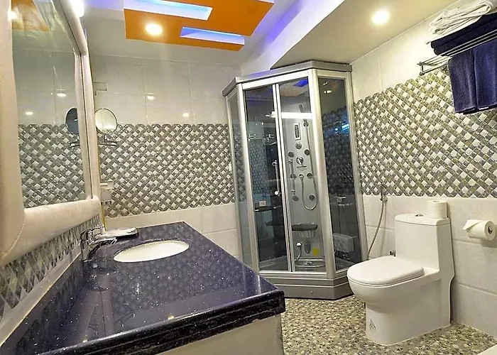 Royal Penguin Boutique & 4* Kathmandu